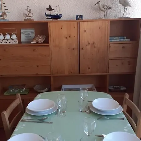 Bel 4 Personnes Avec Piscine, Parking Privé Et Vue Marina - Fr-1-81-238 Appartamento