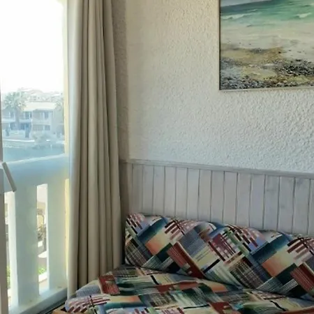 Bel 4 Personnes Avec Piscine, Parking Privé Et Vue Marina - Fr-1-81-238